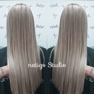blond włosy na poznańskich Ratajach, fryzjerstwo i profesjonalne kosmetyki włoskie
